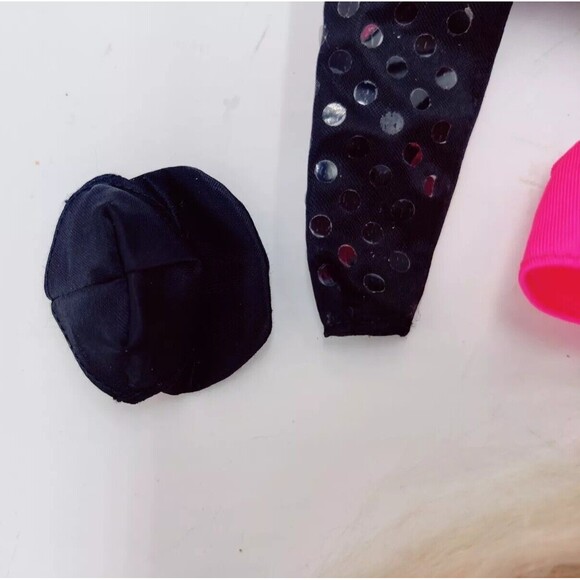 Vintage 1991 Rappin Rockin Barbie Doll With Some Of Her Outfit & Chain Shoes Toy - Picture 15 of 16